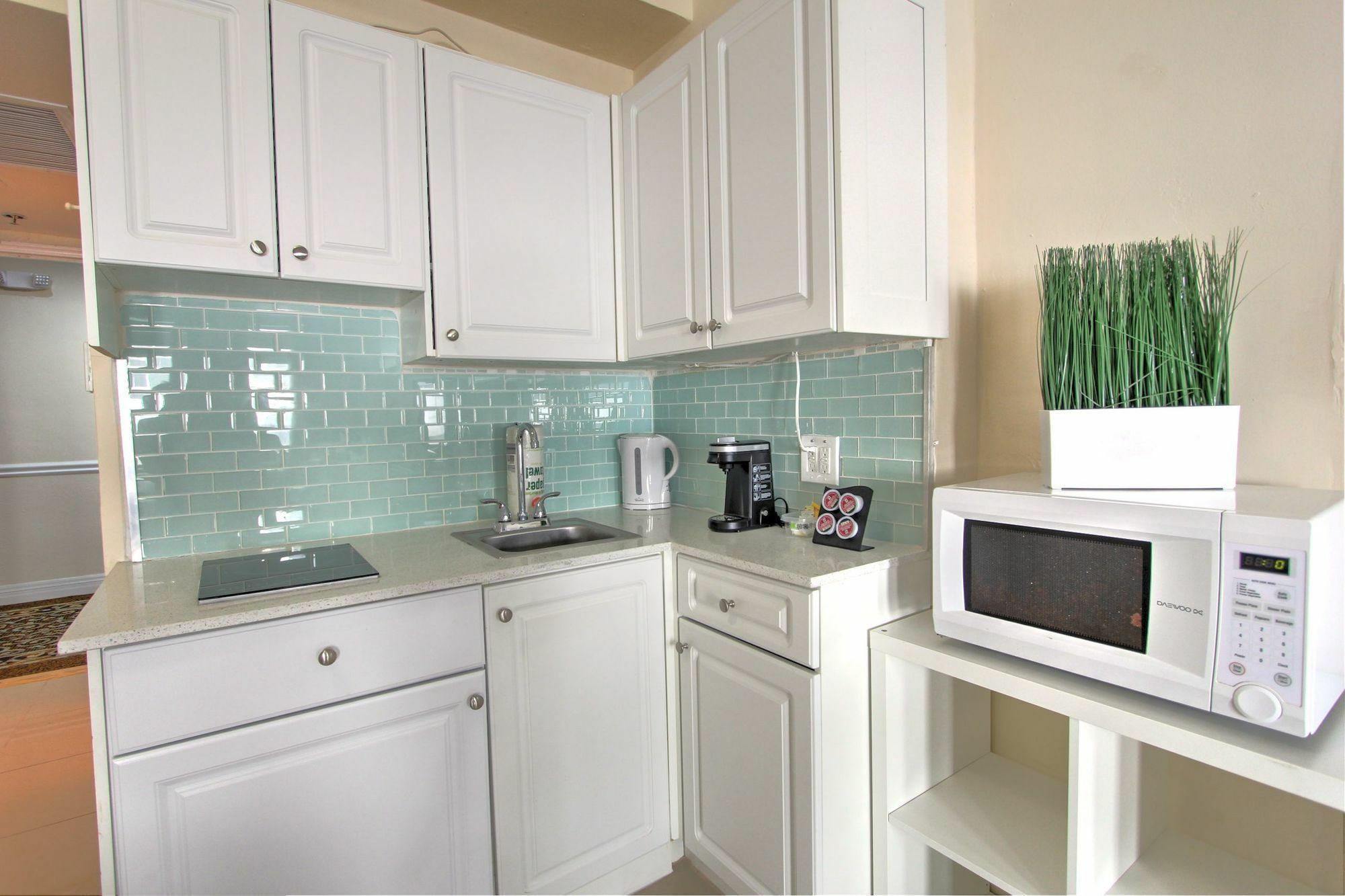 Private Apartments At The Casablanca ميامي بيتش المظهر الخارجي الصورة