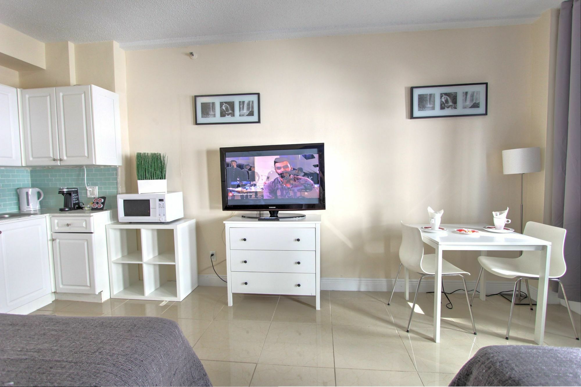 Private Apartments At The Casablanca ميامي بيتش المظهر الخارجي الصورة